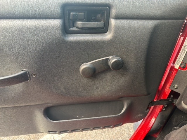 Thumbnail: 2006 Jeep Wrangler - 18