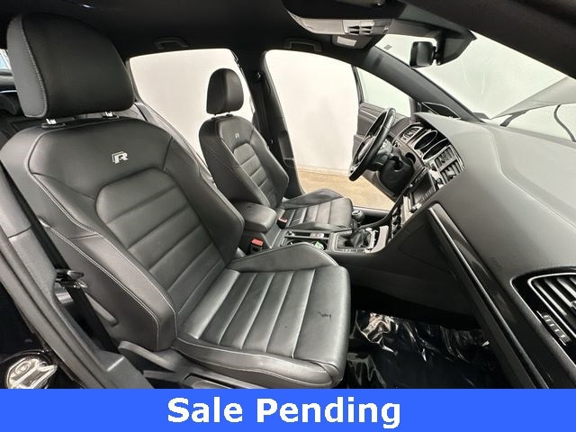 Thumbnail: 2017 Volkswagen Golf - 22