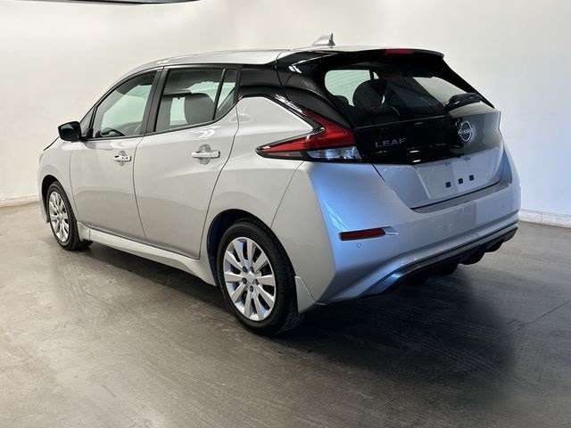 Thumbnail: 2023 Nissan Leaf - 31