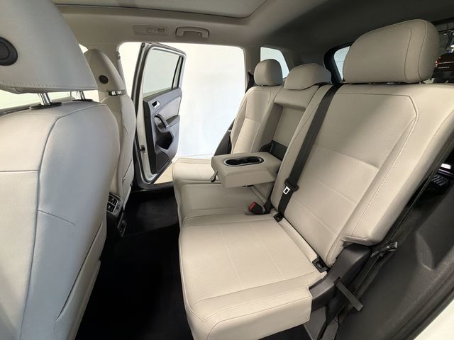 Thumbnail: 2018 Volkswagen Tiguan - 21