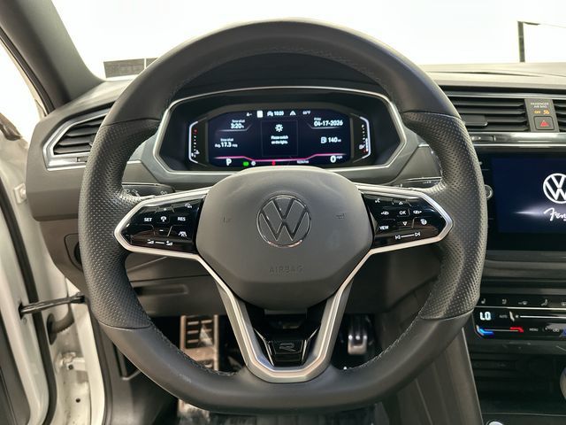 Thumbnail: 2022 Volkswagen Tiguan - 8