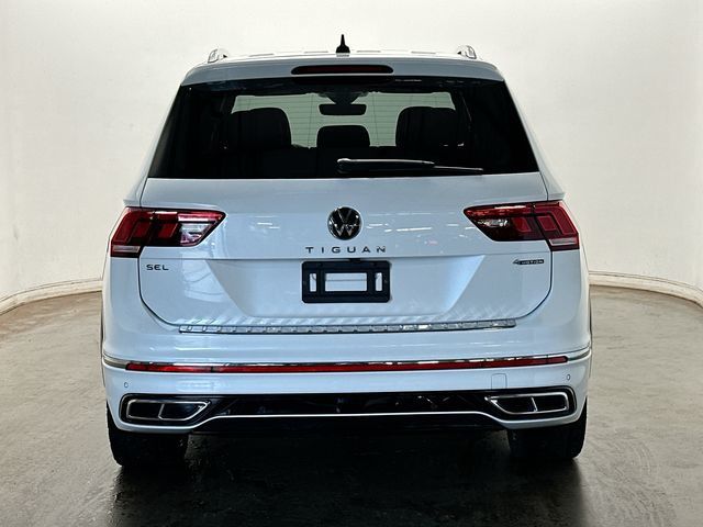 Thumbnail: 2022 Volkswagen Tiguan - 4