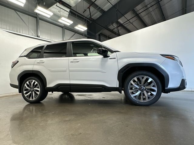 Thumbnail: 2025 Subaru Forester - 3
