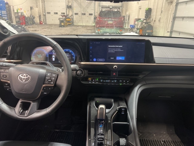 Thumbnail: 2025 Toyota Crown Signia - 19