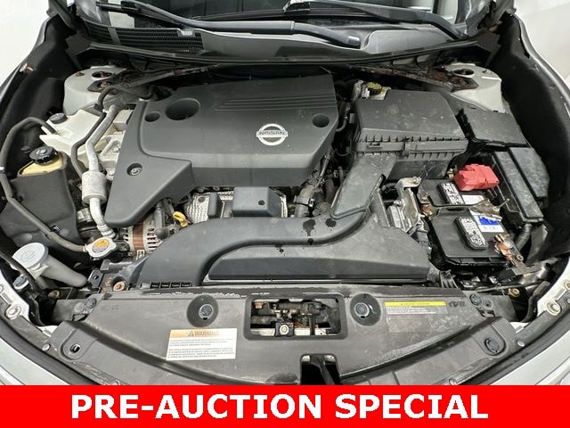 Thumbnail: 2013 Nissan Altima - 24