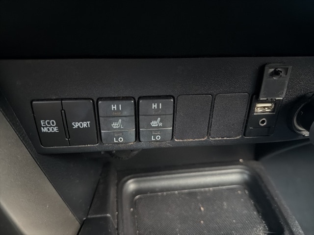 Thumbnail: 2013 Toyota RAV4 - 14