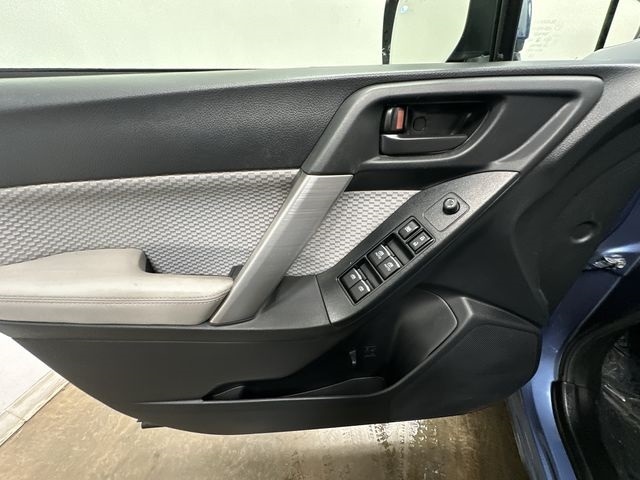 Thumbnail: 2018 Subaru Forester - 16