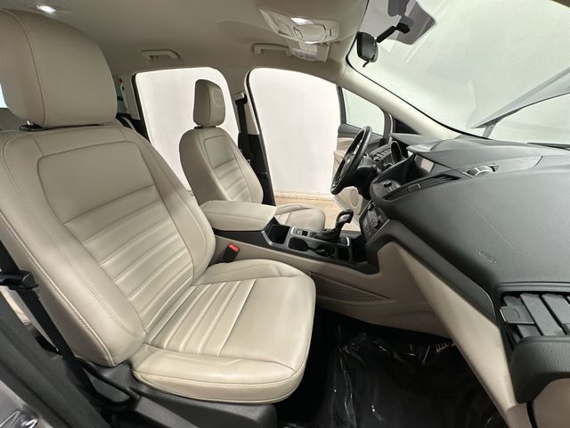 Thumbnail: 2019 Ford Escape - 21