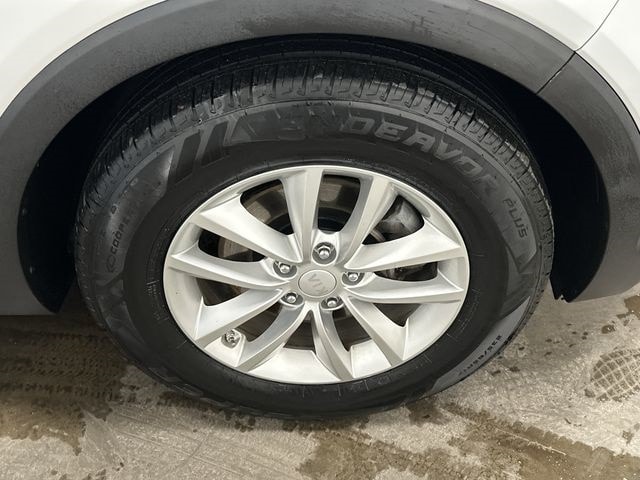 Thumbnail: 2017 Kia Sorento - 5