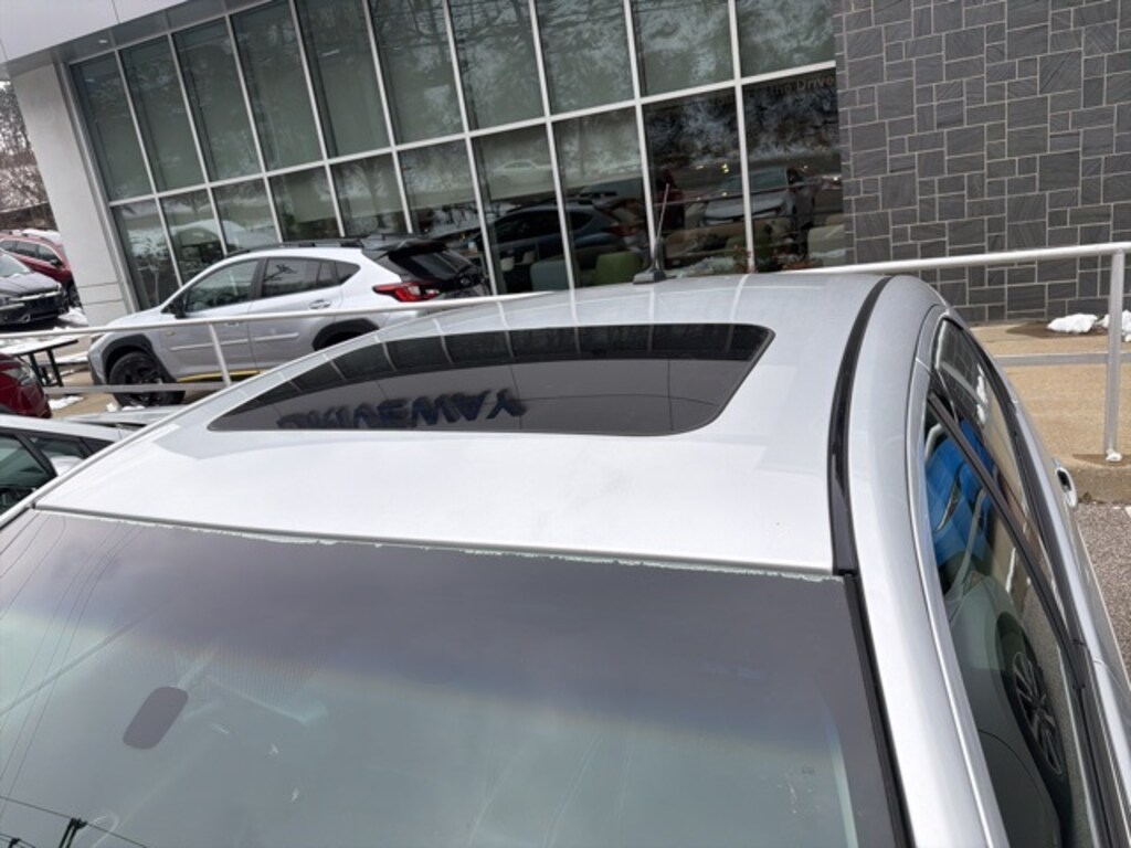 Used 2012 Ford Fusion SEL Sedan