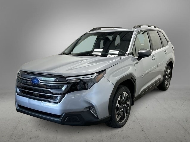 2025 Subaru Forester Premium -
                  Moon Township, PA
