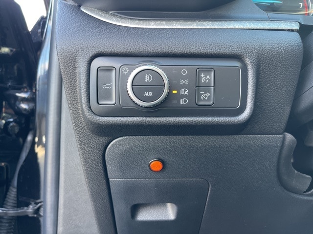 Thumbnail: 2021 Ford Explorer - 23