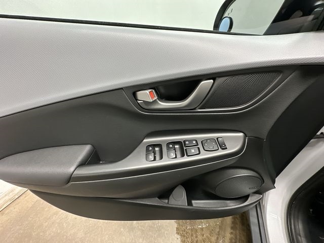 Thumbnail: 2019 Hyundai Kona - 19