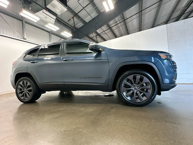 Thumbnail: 2021 Jeep Cherokee - 3