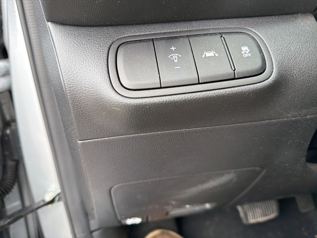 Thumbnail: 2022 Hyundai Venue - 22