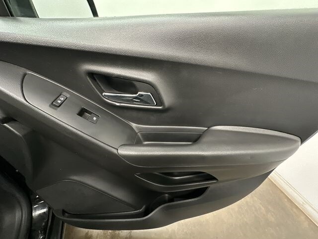 Thumbnail: 2019 Chevrolet Trax - 22