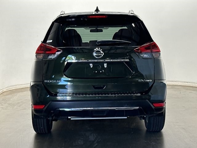 2018 Nissan Rogue SV 4