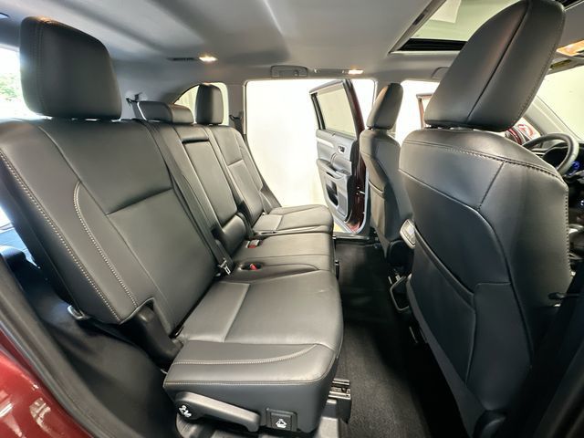 2019 Toyota Highlander XLE - Photo 24