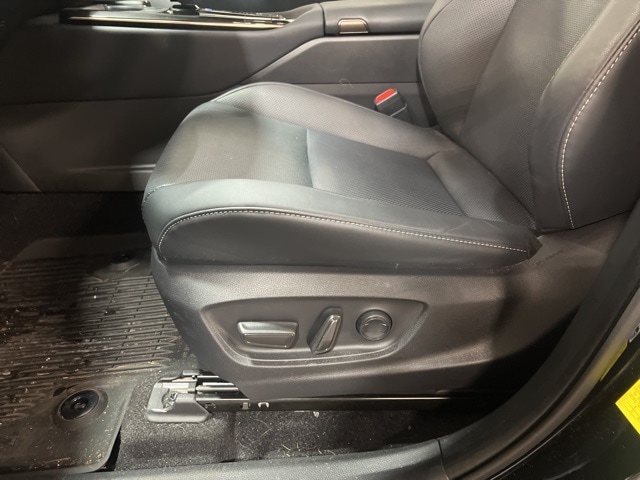 Thumbnail: 2025 Toyota Crown Signia - 24