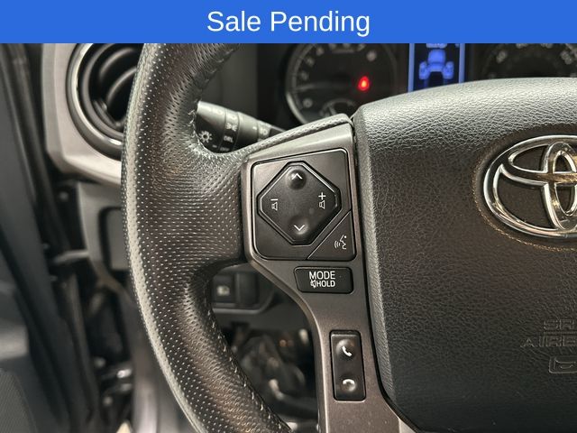 Thumbnail: 2018 Toyota Tacoma - 8