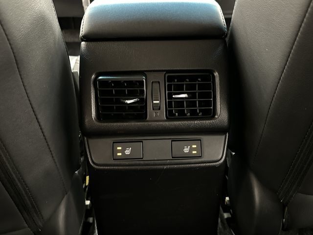 Thumbnail: 2016 Subaru Outback - 18