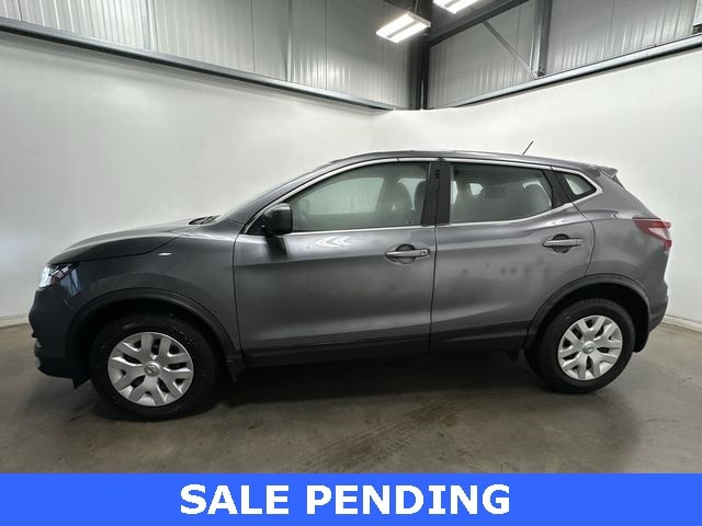 Thumbnail: 2020 Nissan Rogue Sport - 2