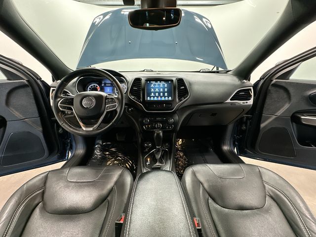 Thumbnail: 2021 Jeep Cherokee - 21