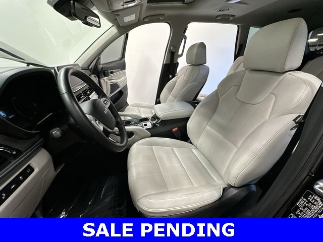 Thumbnail: 2022 Kia Telluride - 19