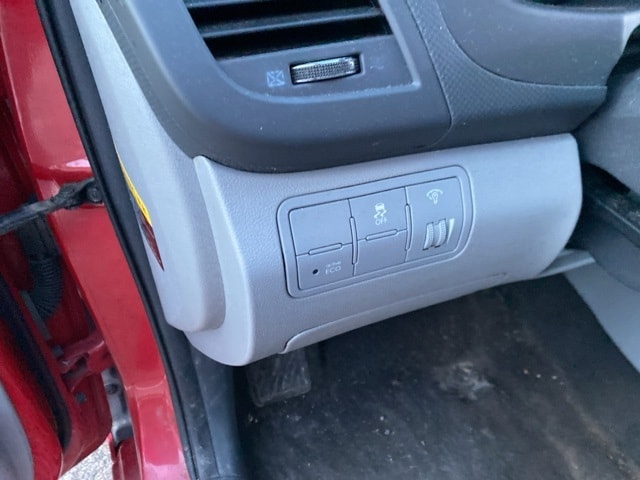 Thumbnail: 2014 Hyundai Accent - 19