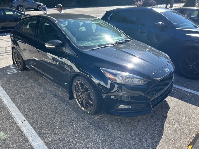 Thumbnail: 2018 Ford Focus - 1