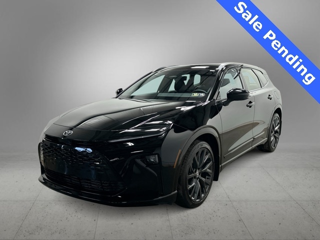 2025 Toyota Crown Signia Limited -
                  Moon Township, PA