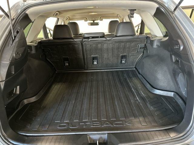 Thumbnail: 2017 Subaru Outback - 26