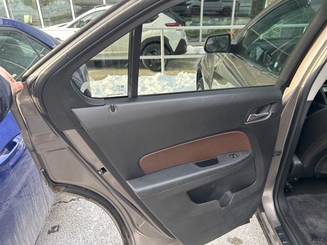 Thumbnail: 2012 Chevrolet Equinox - 18