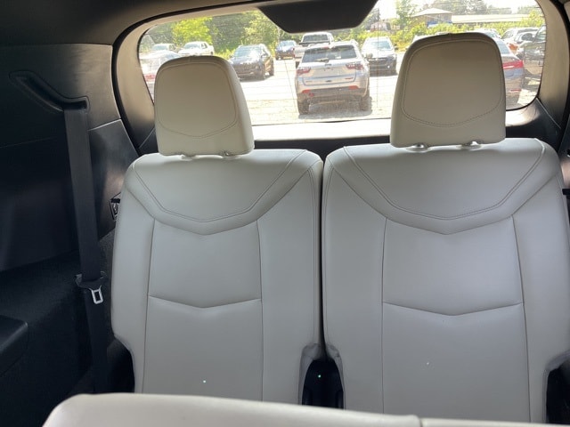 Thumbnail: 2022 Cadillac XT6 - 10