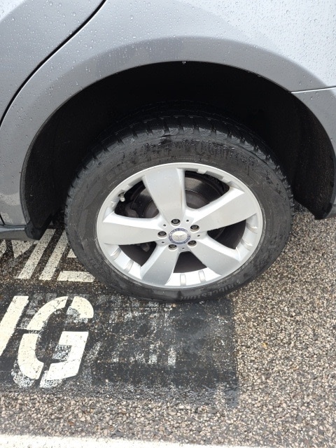 Thumbnail: 2010 Mercedes-Benz M-Class - 9