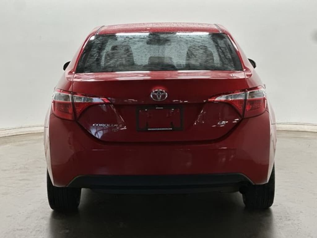 Used 2015 Toyota Corolla LE Sedan