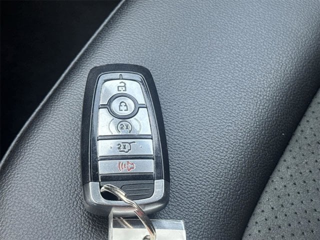 2021 Ford Edge ST-Line - Photo 32