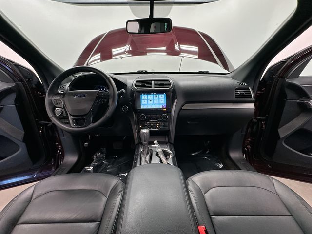 Thumbnail: 2018 Ford Explorer - 21