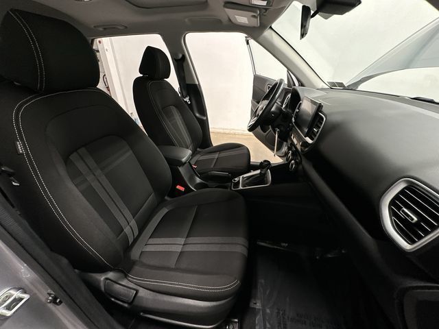 Thumbnail: 2022 Hyundai Venue - 21