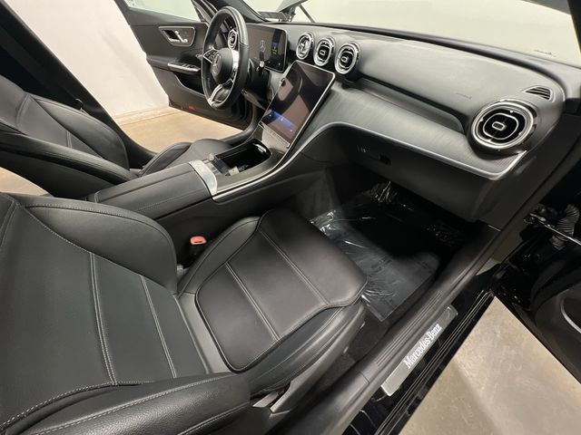 Thumbnail: 2022 Mercedes-Benz C-Class - 21