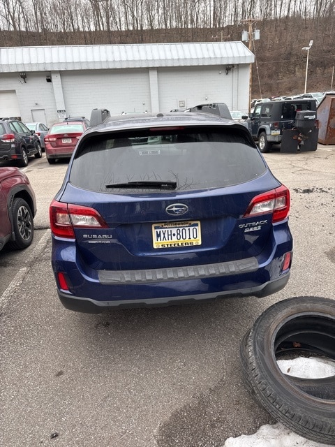 Thumbnail: 2015 Subaru Outback - 9