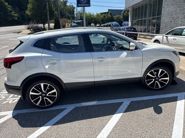 Thumbnail: 2018 Nissan Rogue Sport - 3