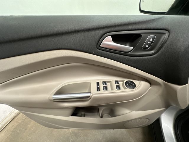 Thumbnail: 2019 Ford Escape - 17