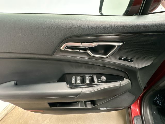 Thumbnail: 2023 Kia Sportage - 20
