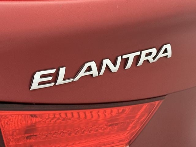 Thumbnail: 2012 Hyundai Elantra - 24