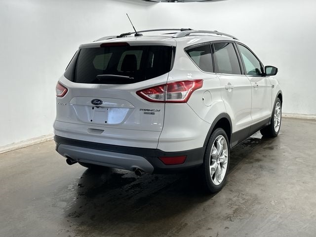 Thumbnail: 2013 Ford Escape - 32