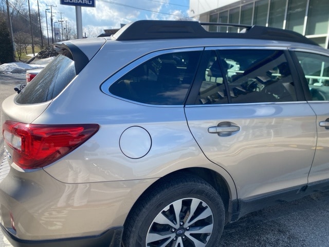 Thumbnail: 2015 Subaru Outback - 12