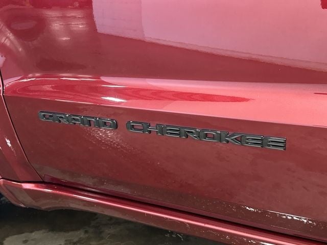 Thumbnail: 2018 Jeep Grand Cherokee - 29