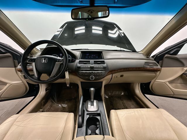 Thumbnail: 2009 Honda Accord - 17