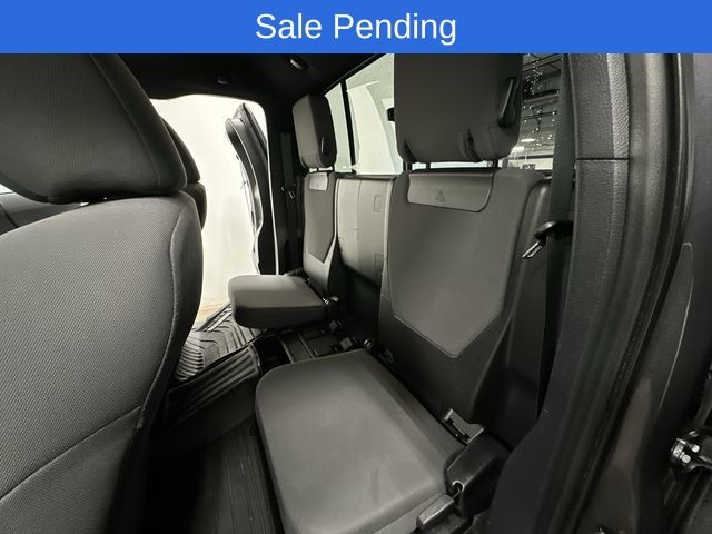 Thumbnail: 2018 Toyota Tacoma - 19